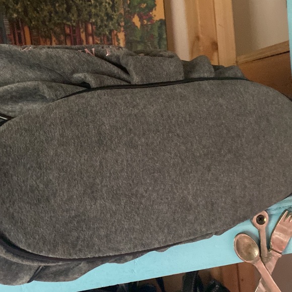 SOLD on FB. Juicy Couture Bag Scottie Y2K Grey And Pink Pewter Charm - Picture 9 of 14